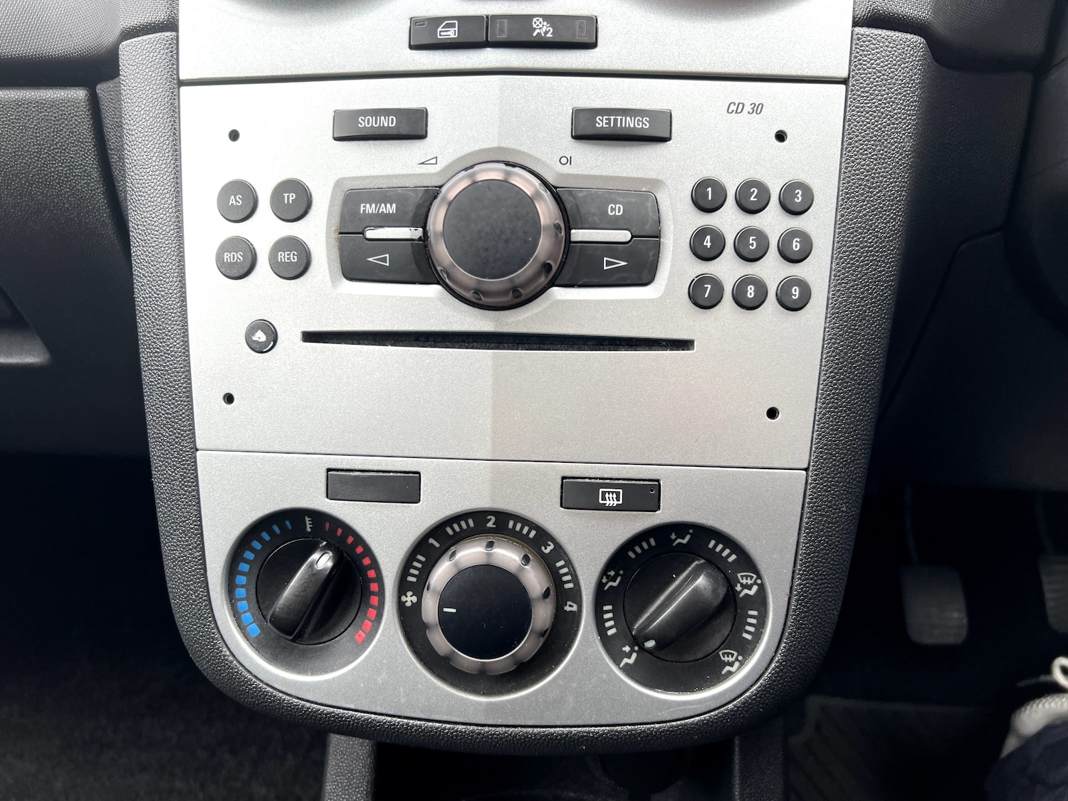 Used Vauxhall Corsa 2011 for sale - 76826990: Photo 21