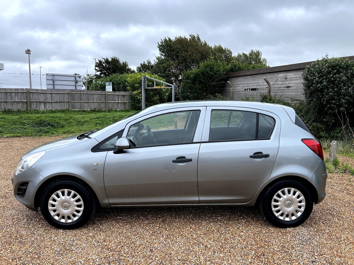 Used Vauxhall Corsa 2011 for sale - 76826990: Photo 3