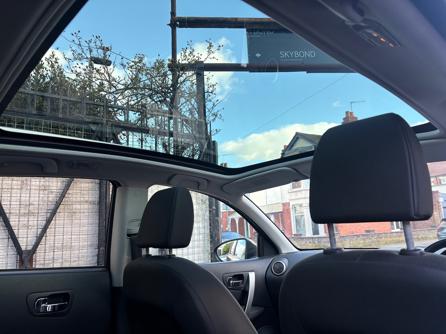 Used Nissan Qashqai 2011 for sale - 77560749: Photo 11