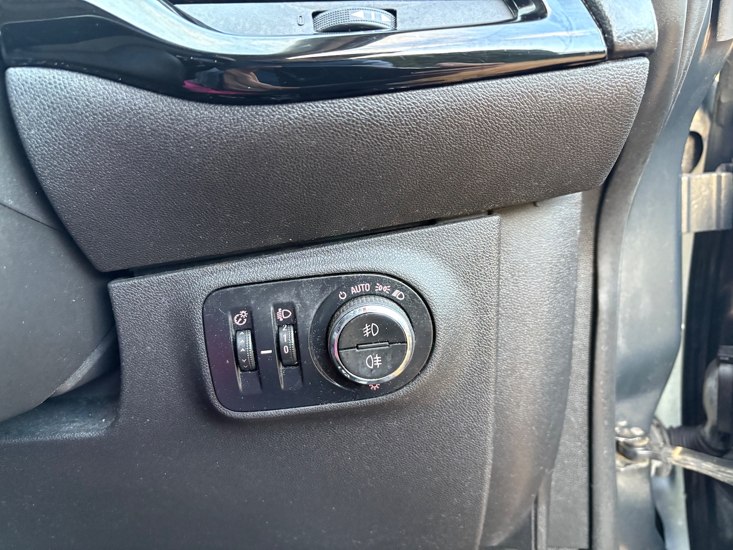 Used Vauxhall Corsa 2015 for sale - 76574927: Photo 21