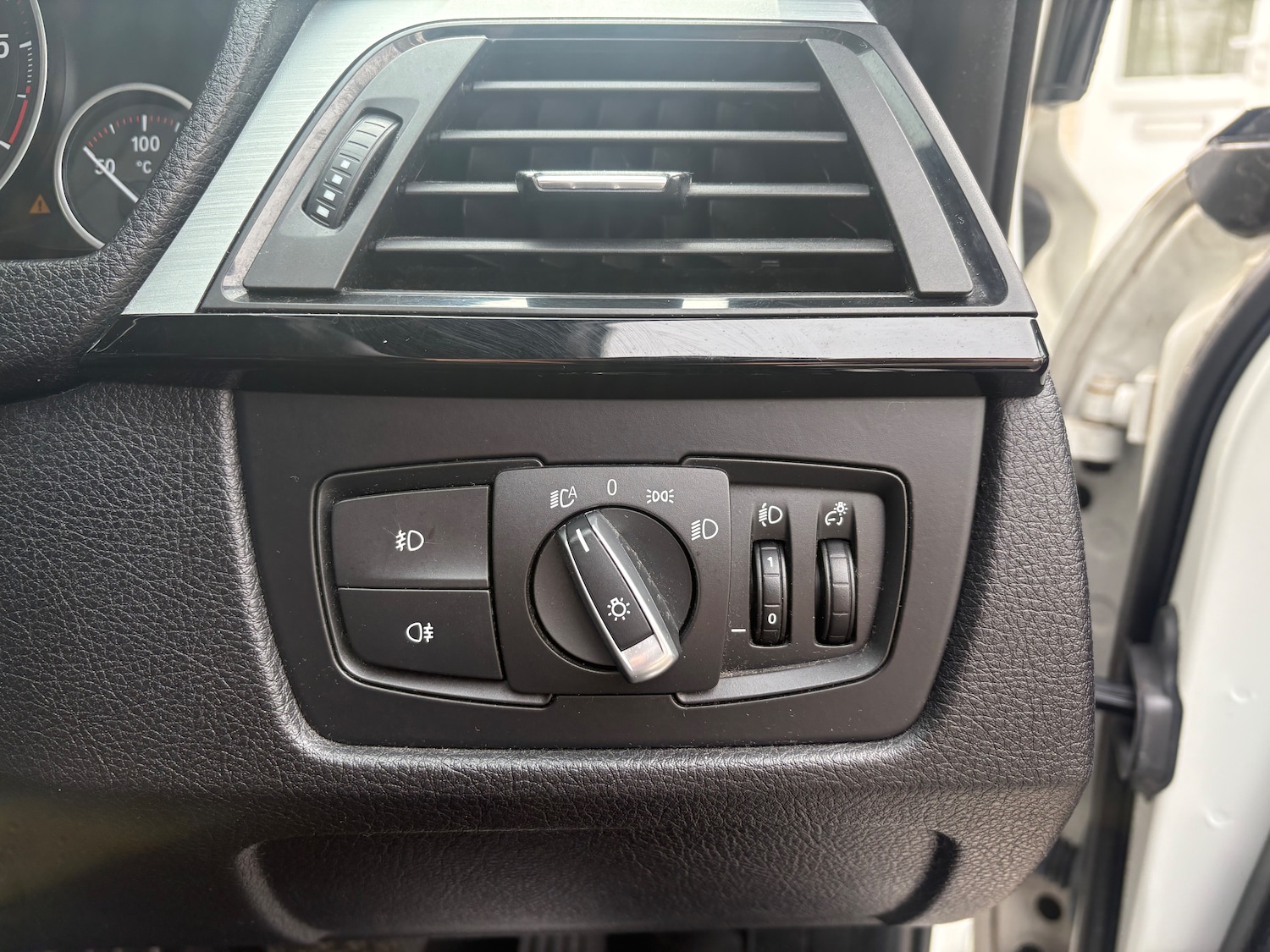 Used BMW 3 Series 2012 for sale - 78201549: Photo 17