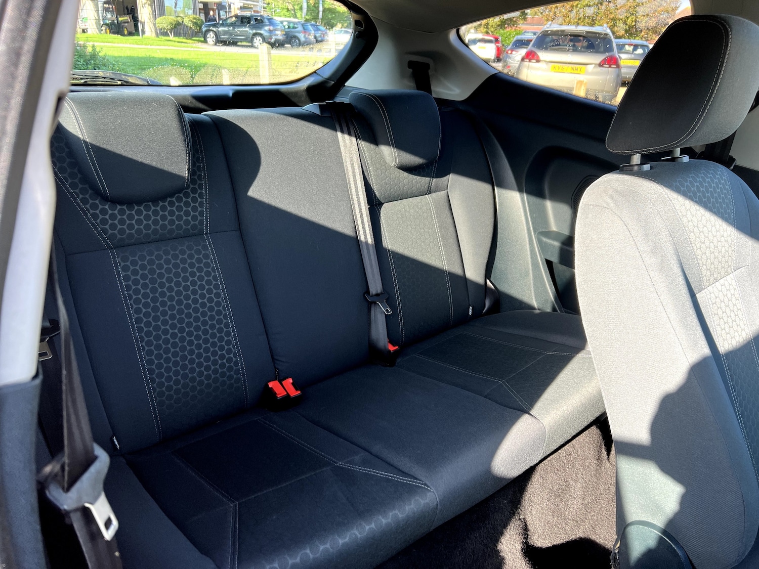 Used Ford Fiesta 2012 for sale - 75880878: Photo 14