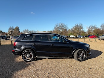 Used Audi Q7 2011 for sale - 76044746: Photo
