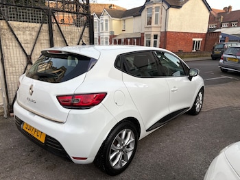 Used Renault Clio 2017 for sale - 77960054: Photo