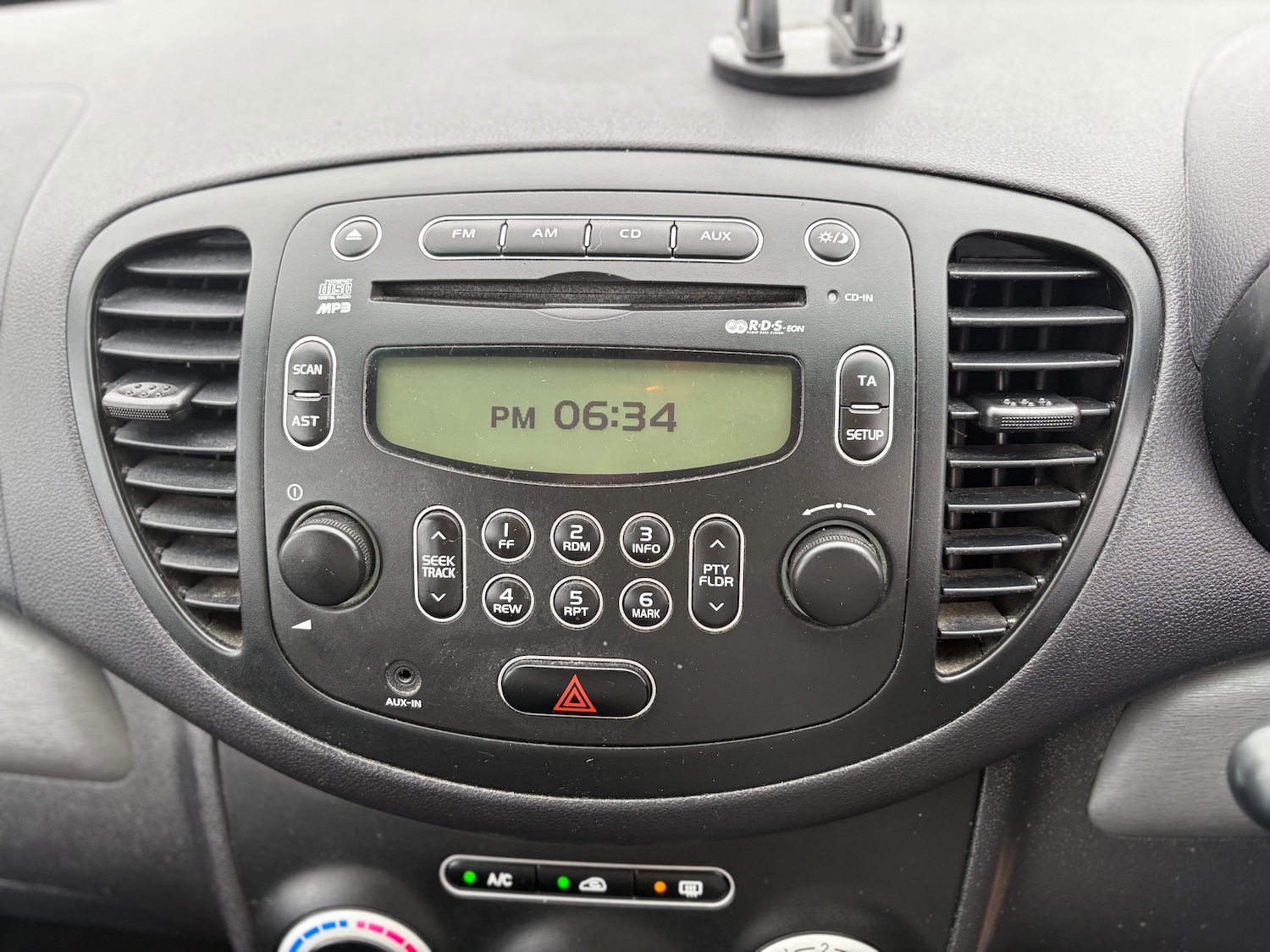 Used Hyundai i10 2009 for sale - 76458720: Photo 19