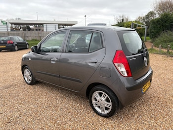 Used Hyundai i10 2009 for sale - 76458720: Photo