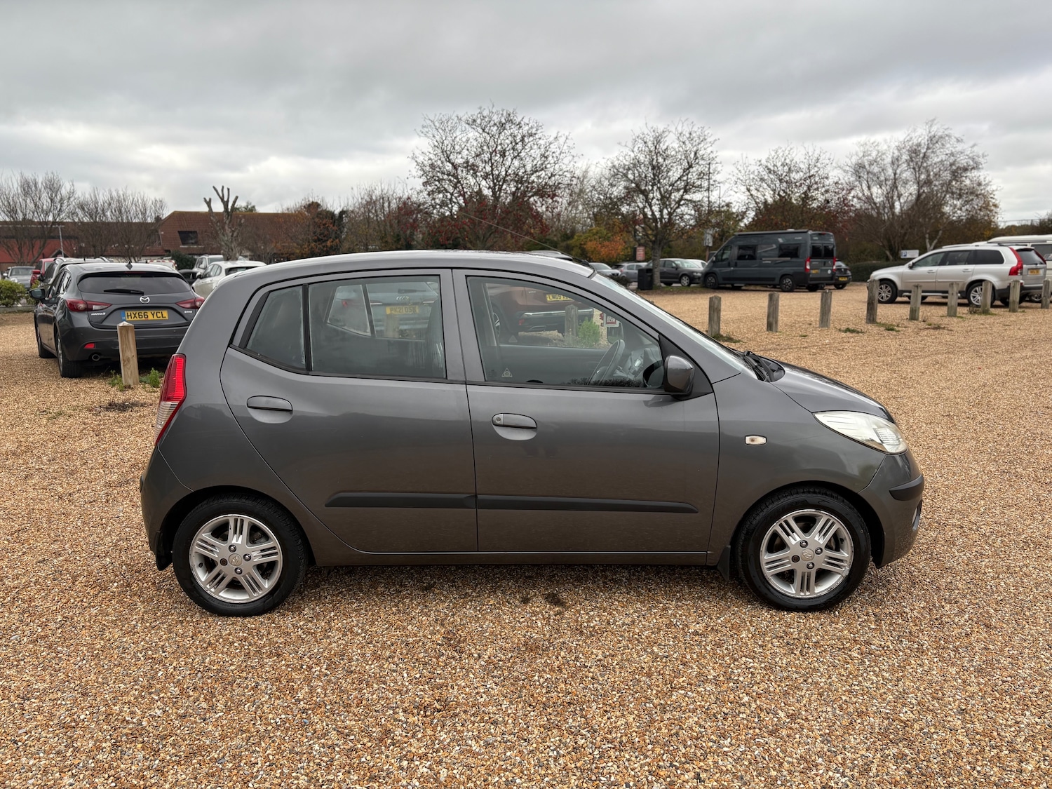 Used Hyundai i10 2009 for sale - 76458720: Photo 9