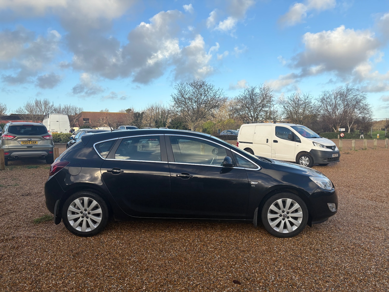 Used Vauxhall Astra 2010 for sale - 76961889: Photo 3