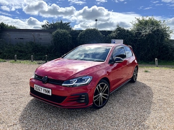 Used Volkswagen Golf 2017 for sale - 76022847: Photo