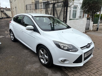 Used Ford Focus 2014 for sale - 78111678: Photo
