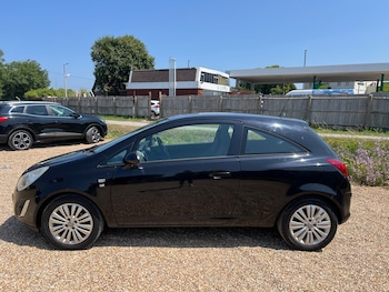 Used Vauxhall Corsa 2011 for sale - 74917808: Photo