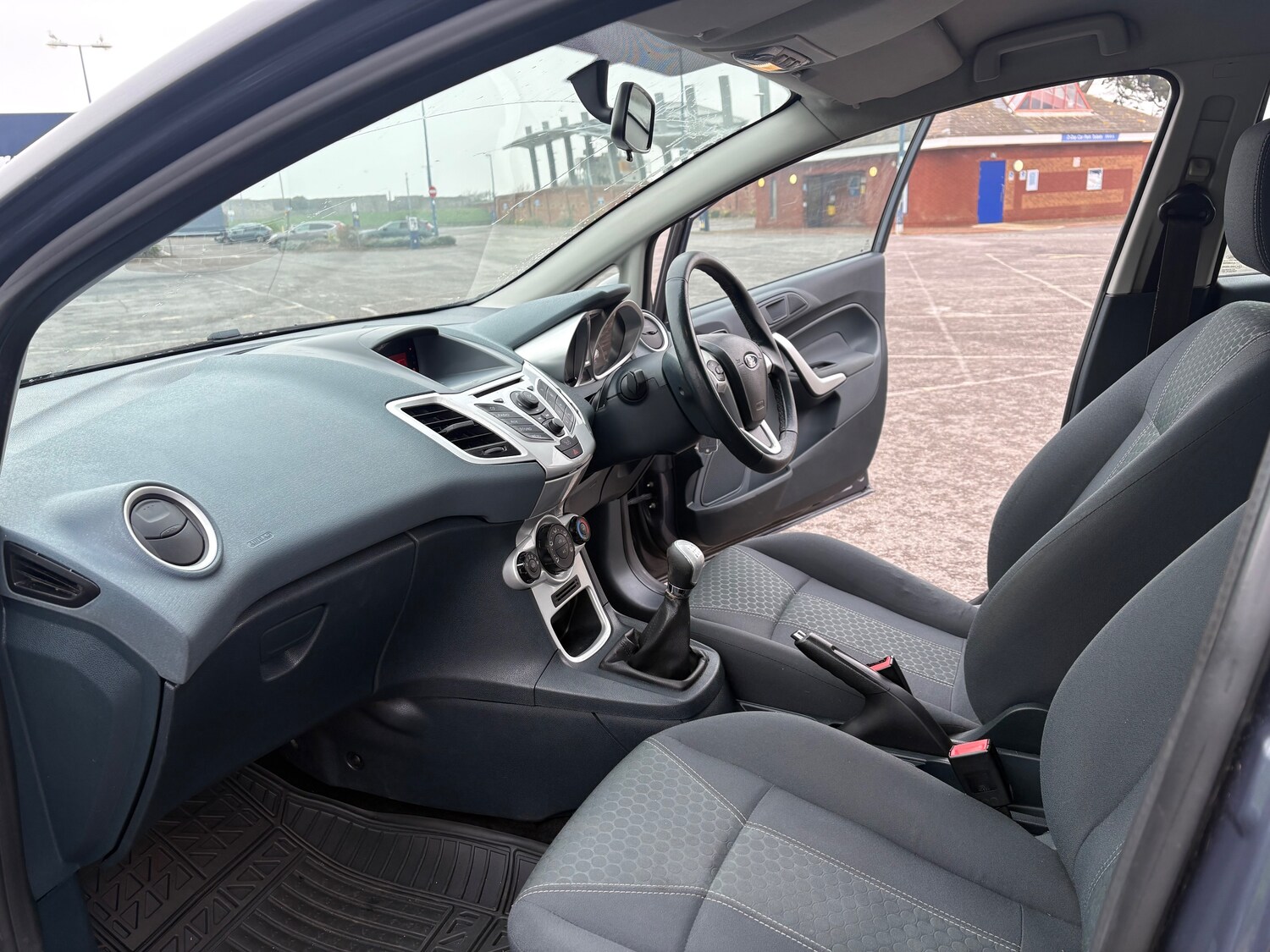 Used Ford Fiesta 2011 for sale - 77557288: Photo 16