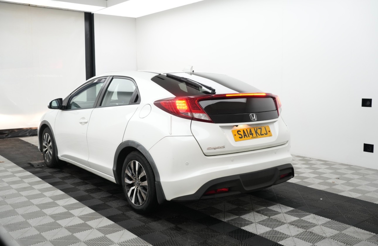 Used Honda Civic 2014 for sale - 77759523: Photo 2