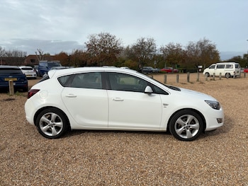 Used Vauxhall Astra 2012 for sale - 76120142: Photo