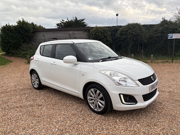Used Suzuki Swift 2015 for sale - 76490911: Photo