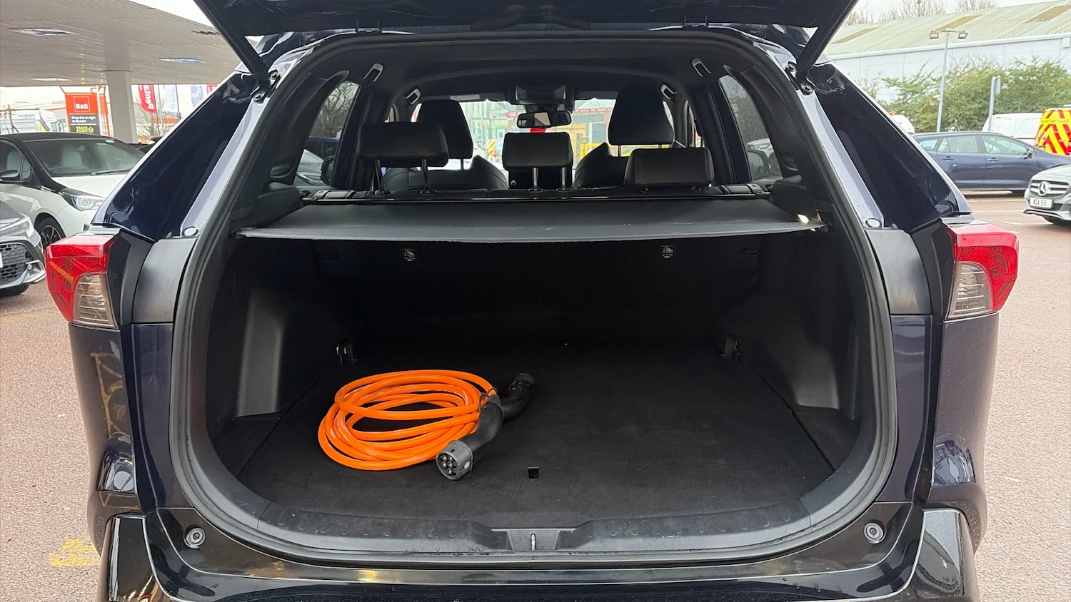 Used Toyota RAV4 2023 for sale - 76887531: Photo 14