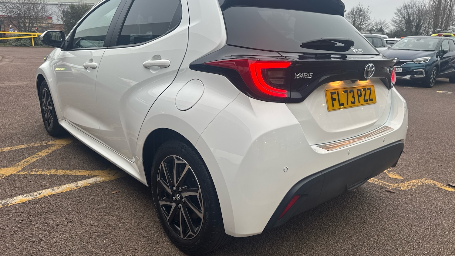 Used Toyota Yaris 2023 for sale - 77140522: Photo 24