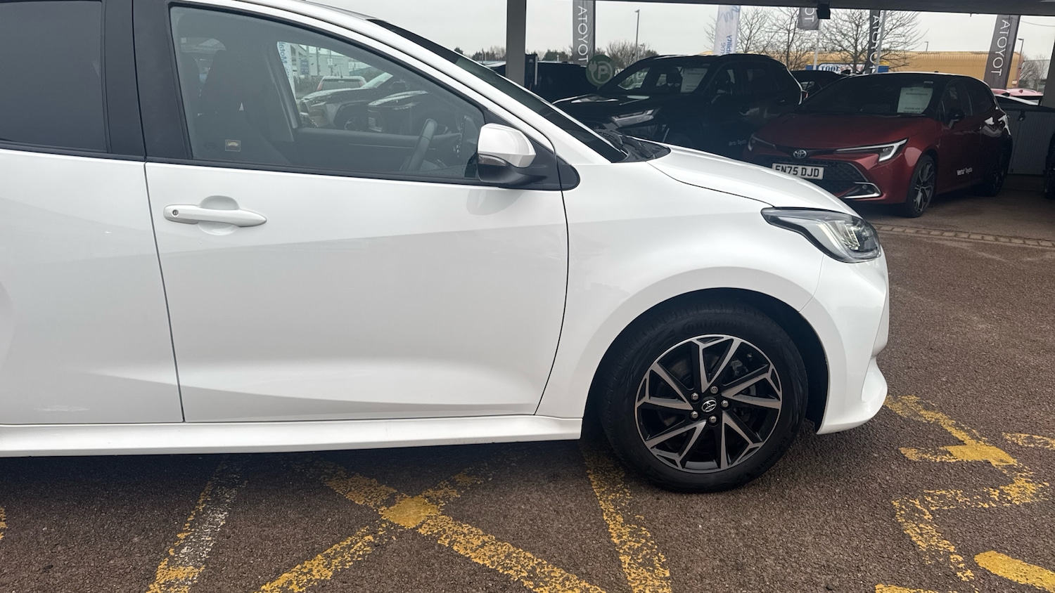 Used Toyota Yaris 2023 for sale - 77140522: Photo 30