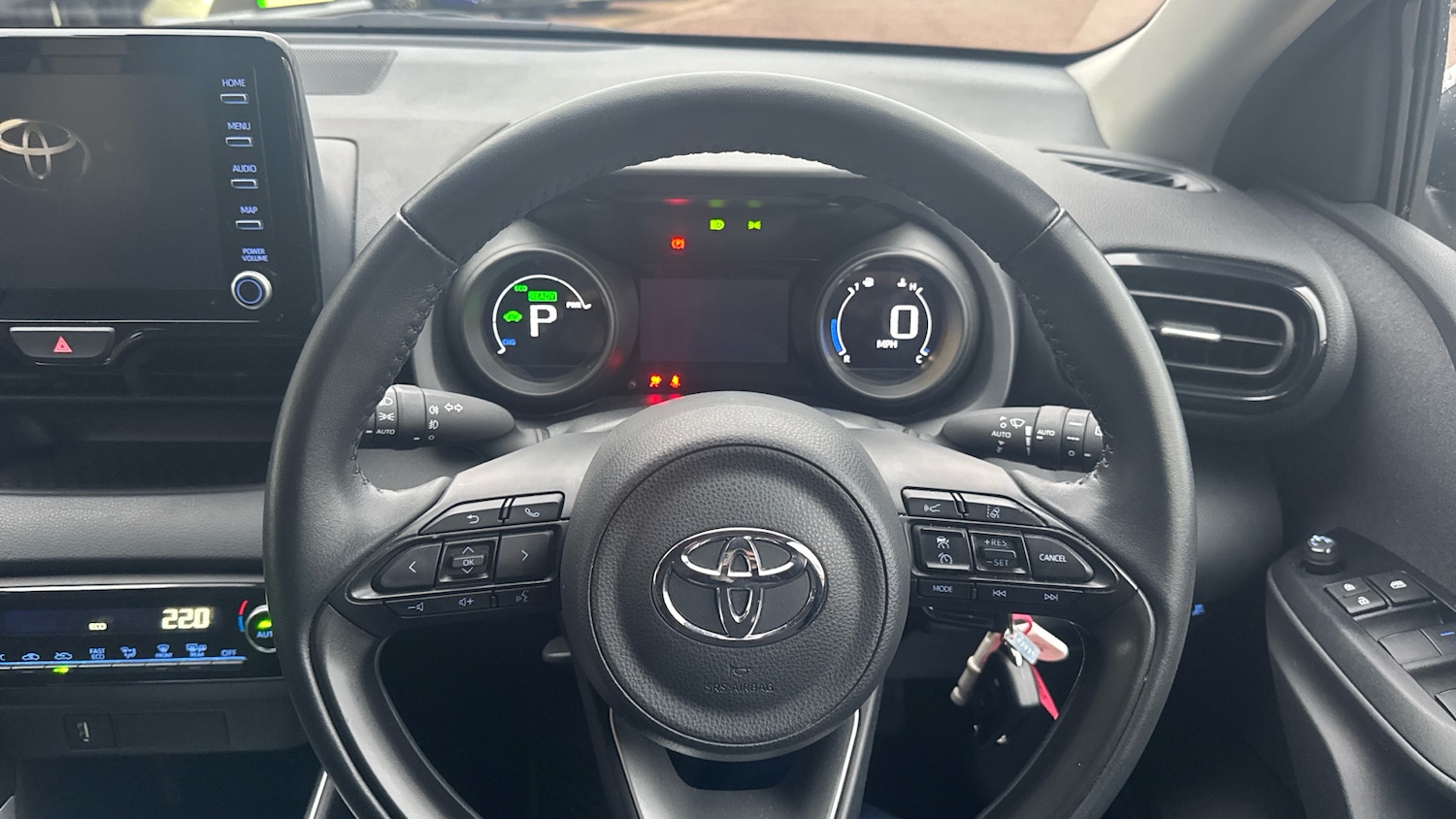 Used Toyota Yaris 2023 for sale - 77140522: Photo 8