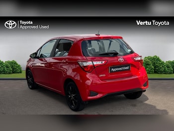 Used Toyota Yaris 2019 for sale - 79101704: Photo