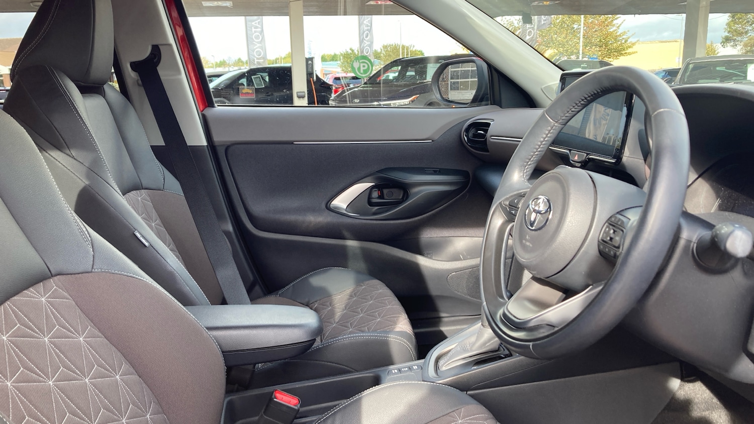 Used Toyota Yaris Cross 2022 for sale - 76181925: Photo 11