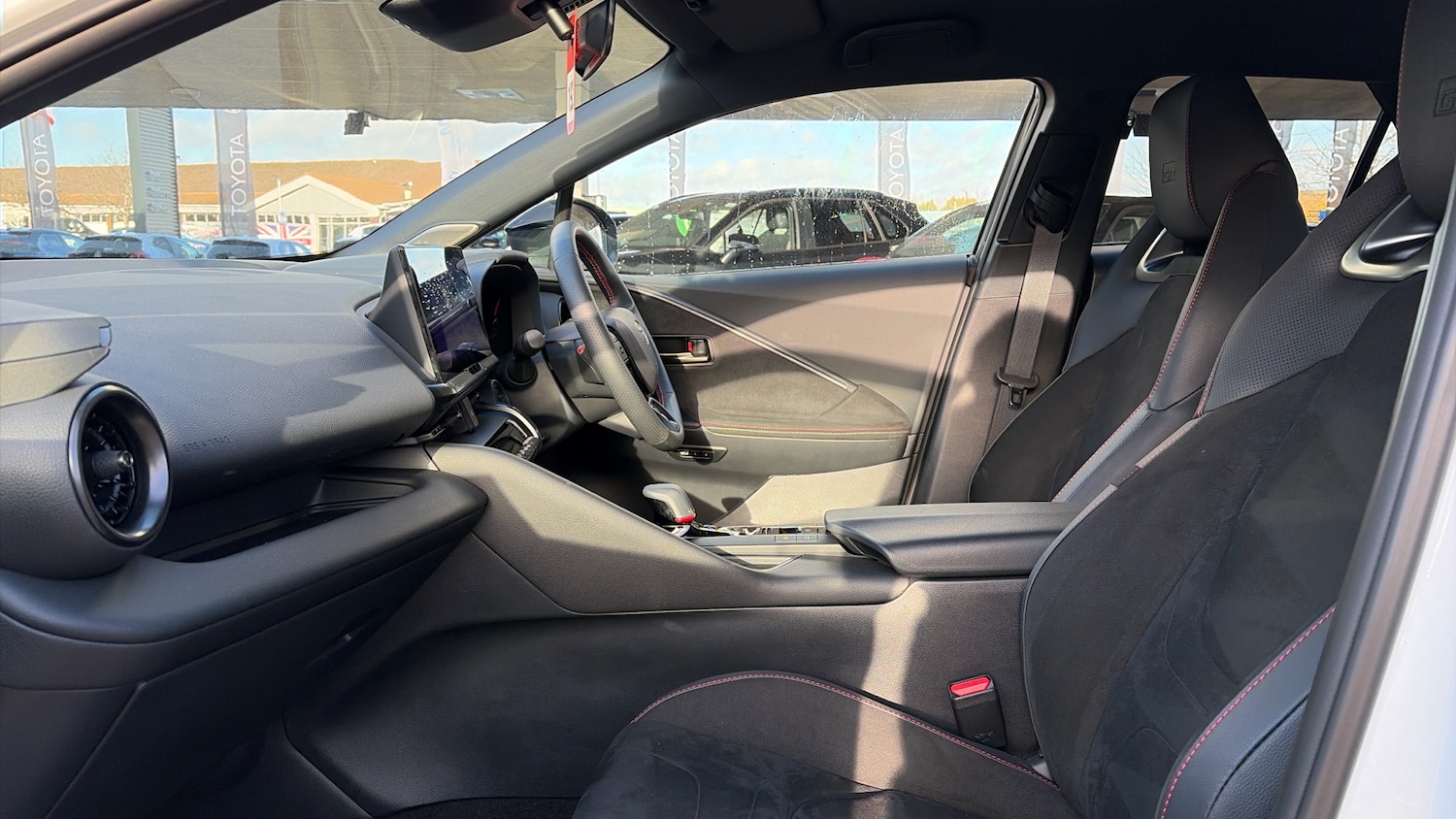 Used Toyota C-HR 2024 for sale - 77147898: Photo 10