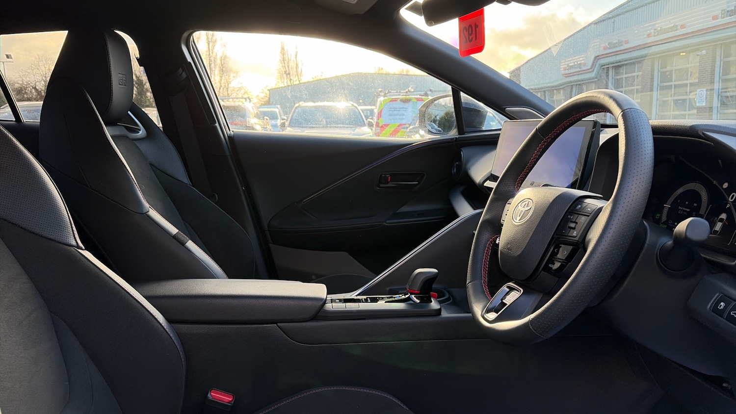 Used Toyota C-HR 2024 for sale - 77147898: Photo 11