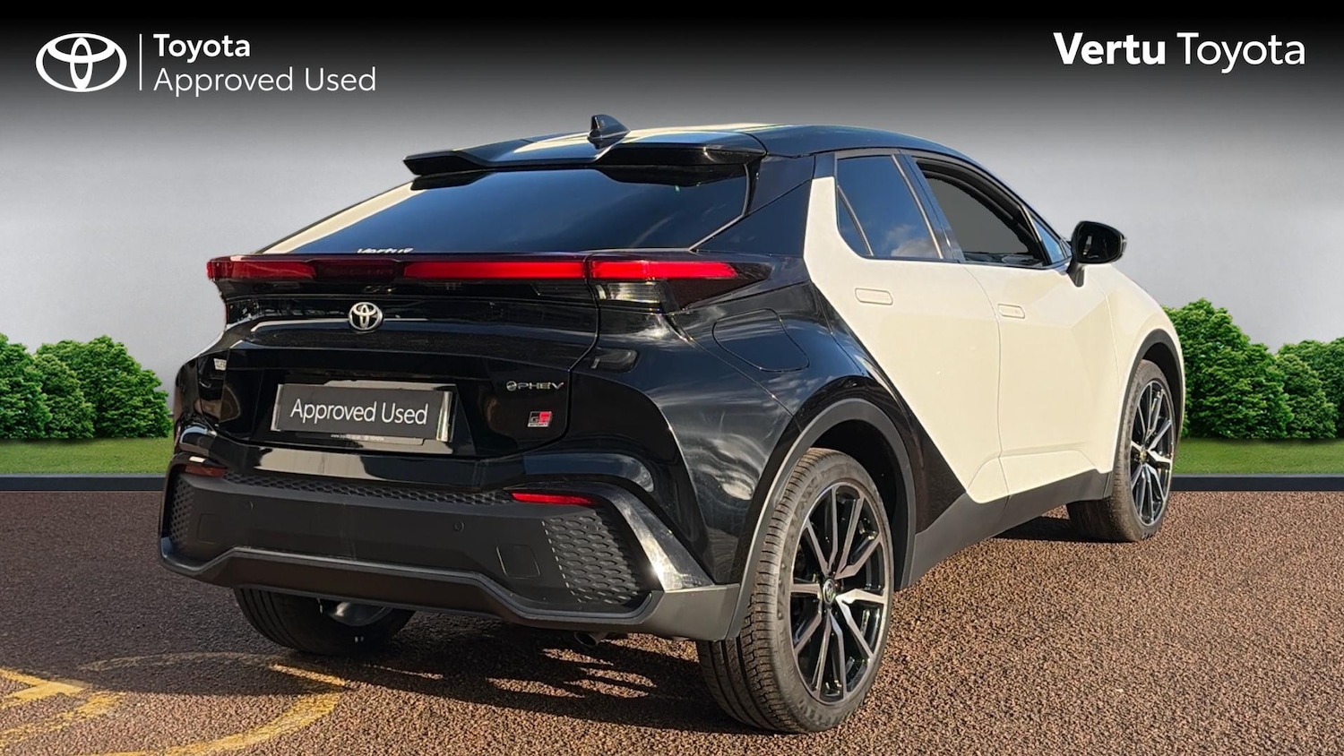 Used Toyota C-HR 2024 for sale - 77147898: Photo 2