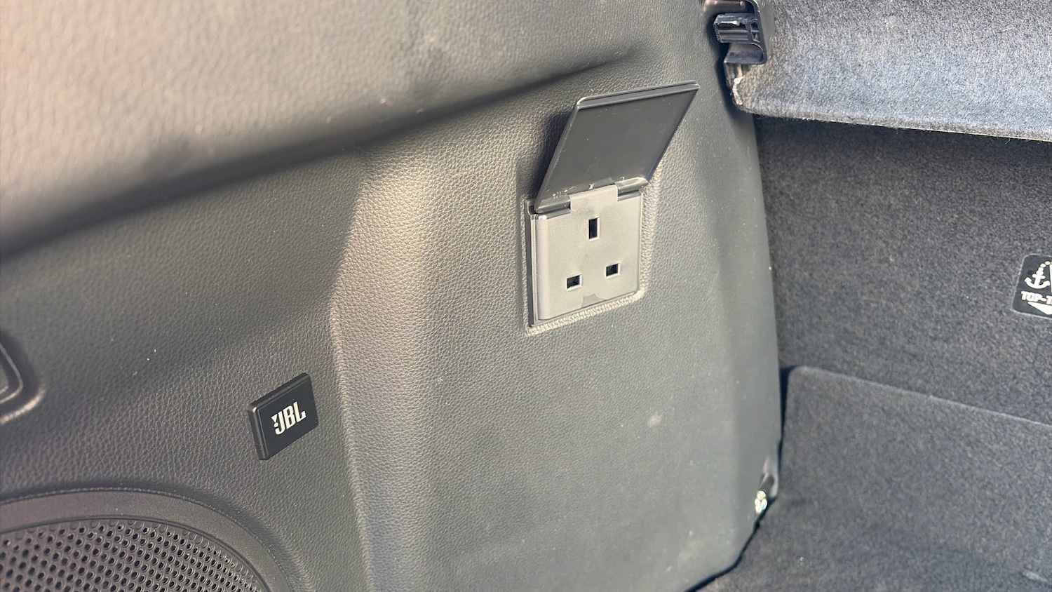 Used Toyota C-HR 2024 for sale - 77147898: Photo 41