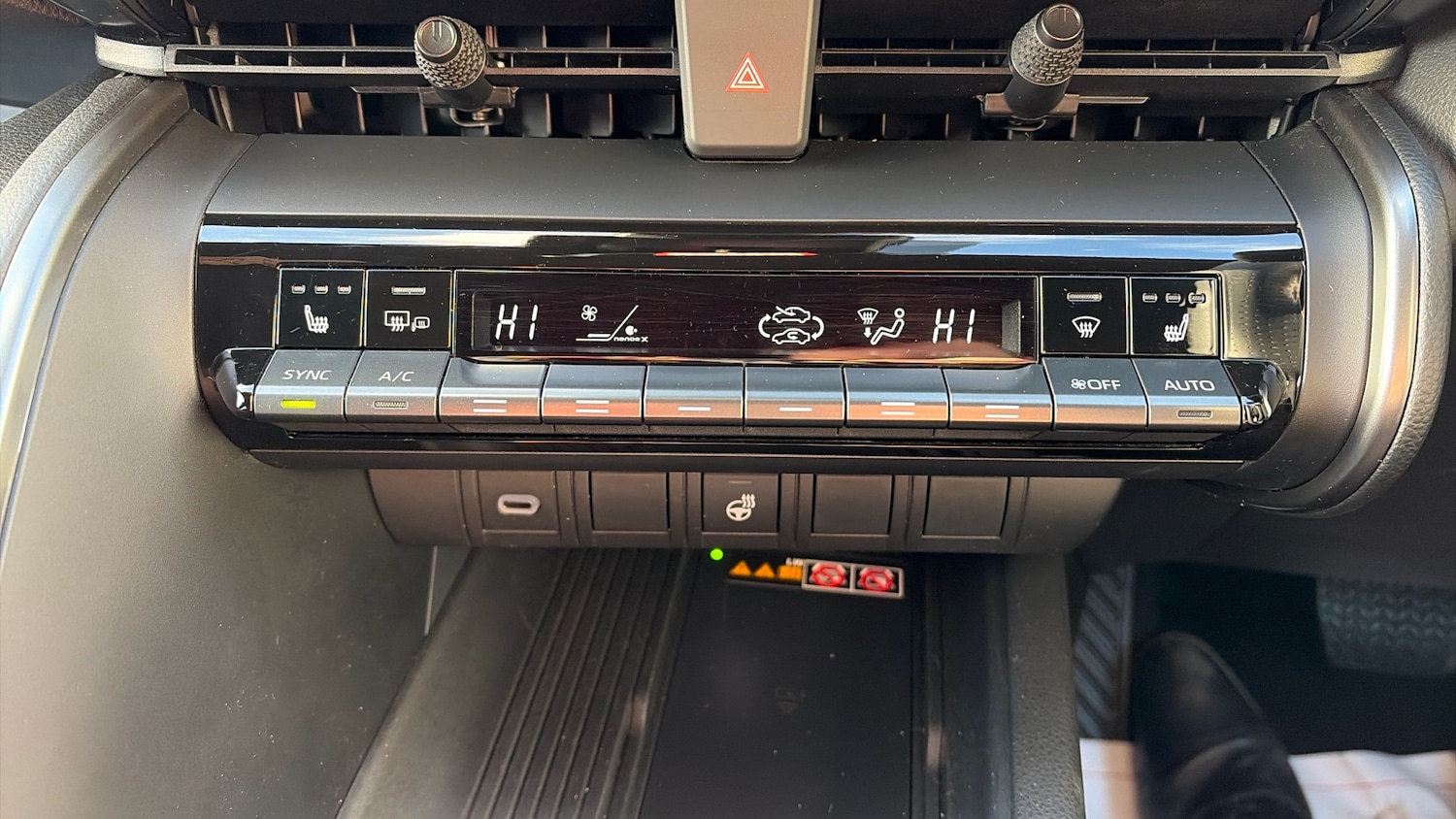 Used Toyota C-HR 2024 for sale - 77147898: Photo 50