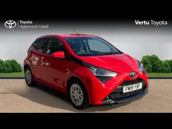 2019 (19) - 1.0 VVT-i X-Play 5dr Petrol Hatchback