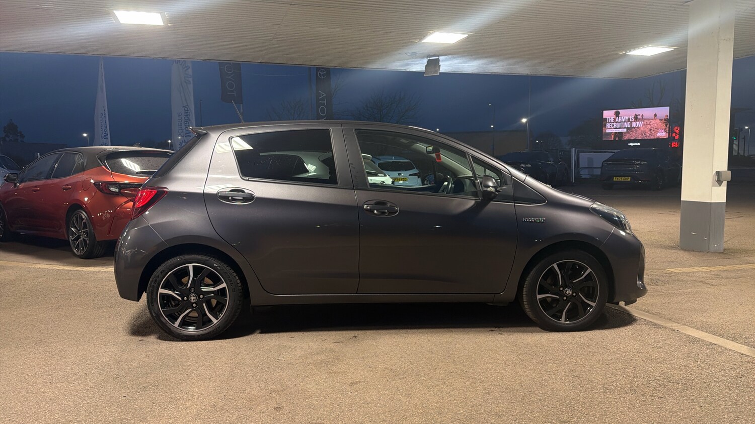 Used Toyota Yaris 2016 for sale - 77845195: Photo 16