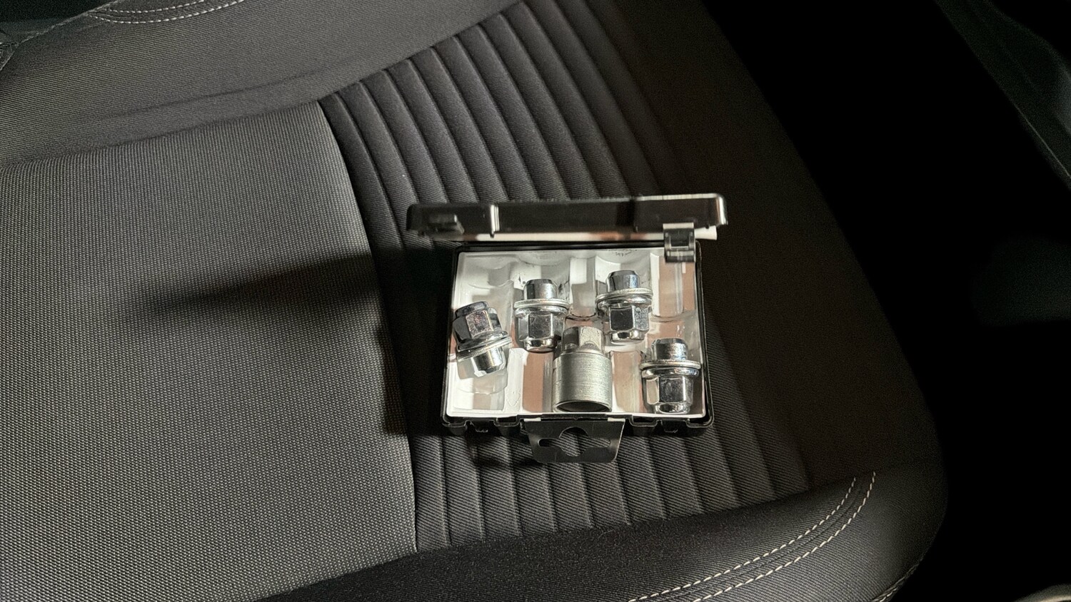 Used Toyota Yaris 2016 for sale - 77845195: Photo 33