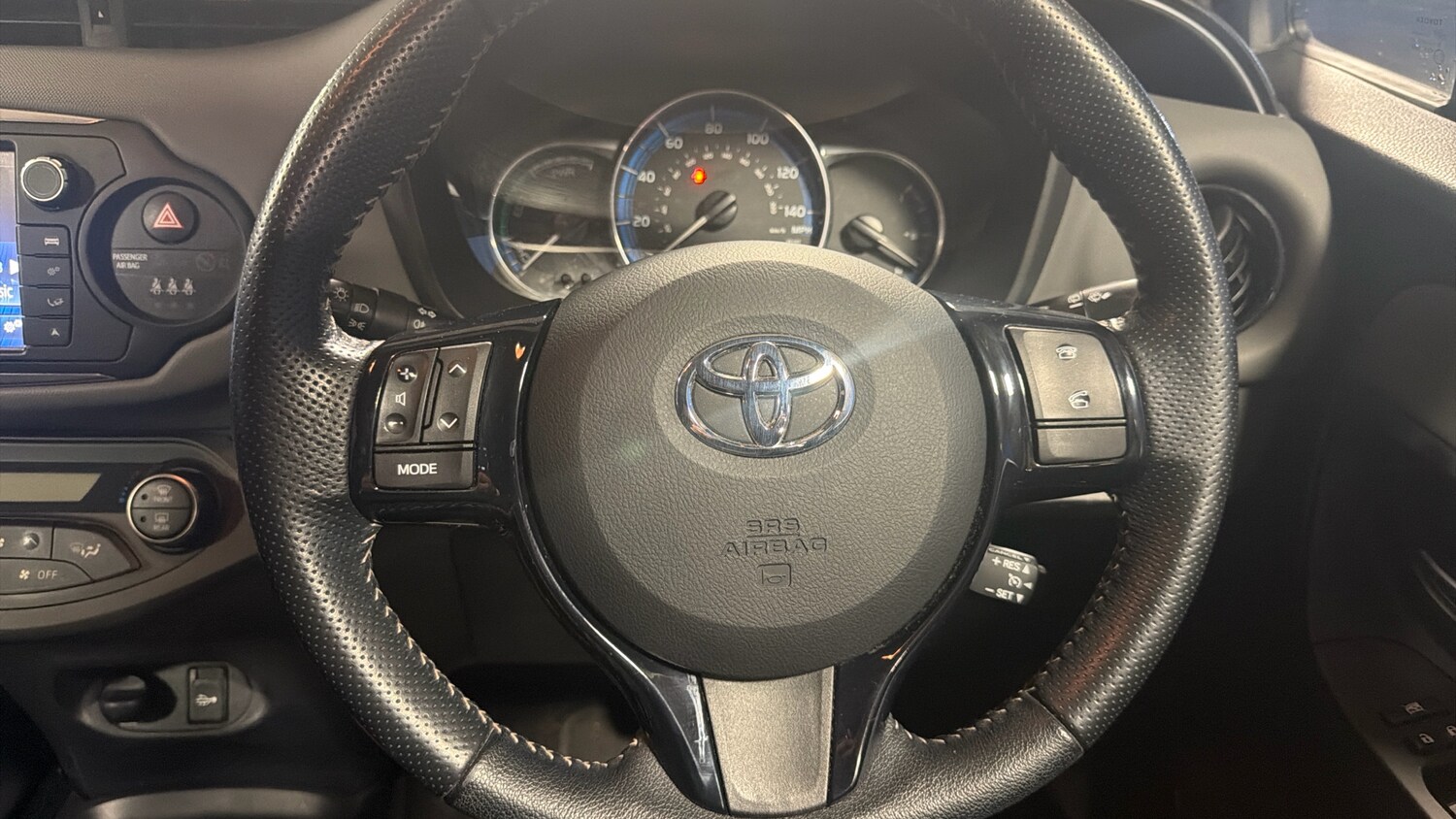 Used Toyota Yaris 2016 for sale - 77845195: Photo 8