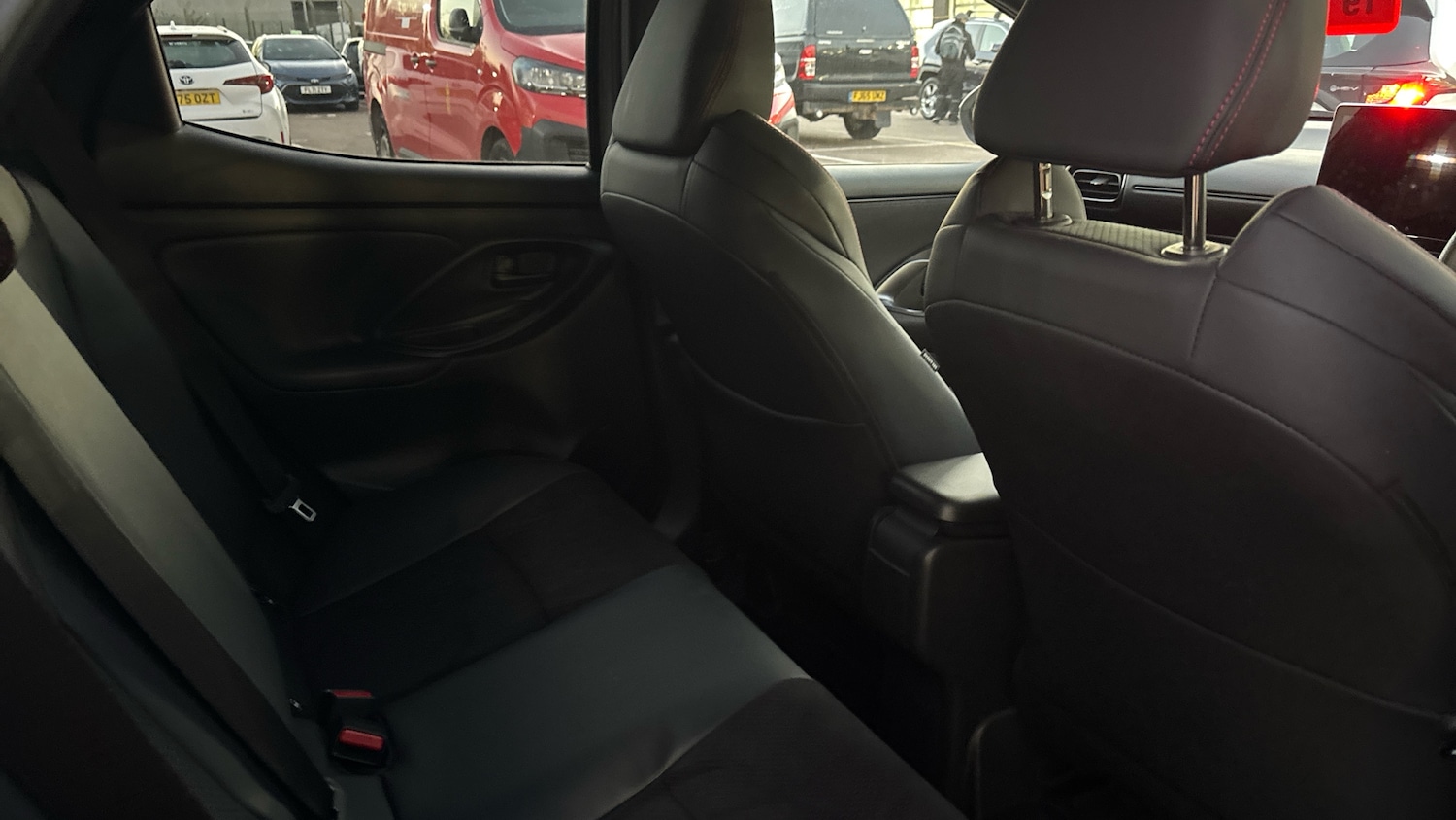 Used Toyota Yaris 2024 for sale - 76627851: Photo 13