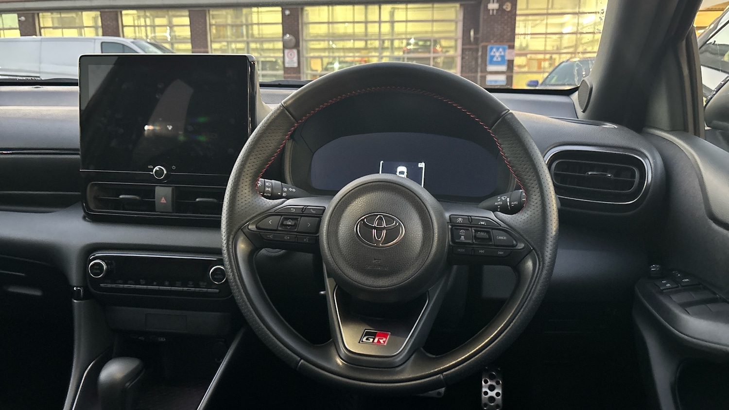 Used Toyota Yaris 2024 for sale - 76627851: Photo 8