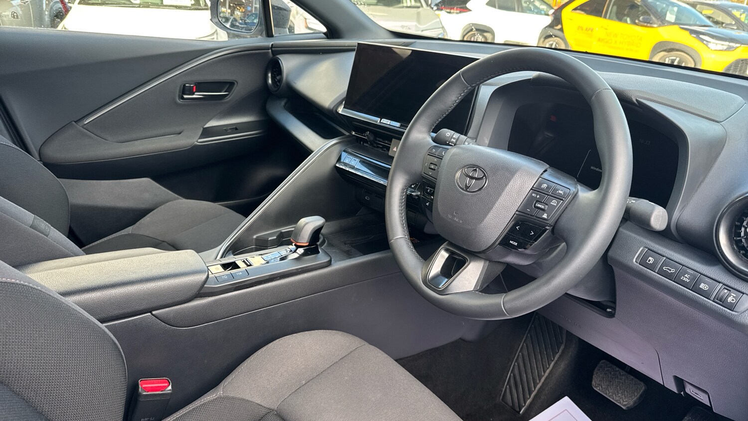 Used Toyota C-HR 2024 for sale - 78053091: Photo 11