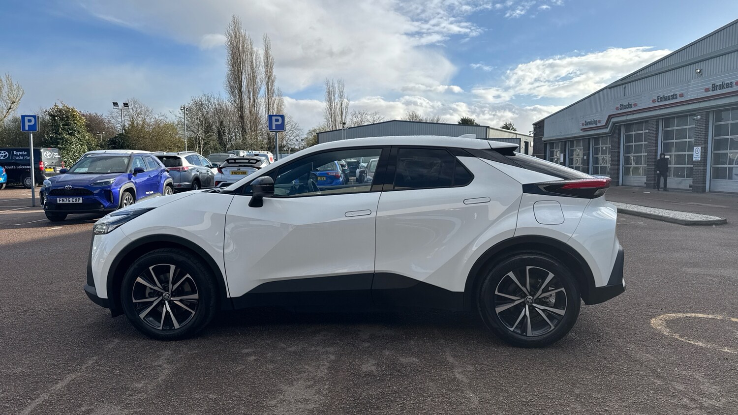 Used Toyota C-HR 2024 for sale - 78053091: Photo 17