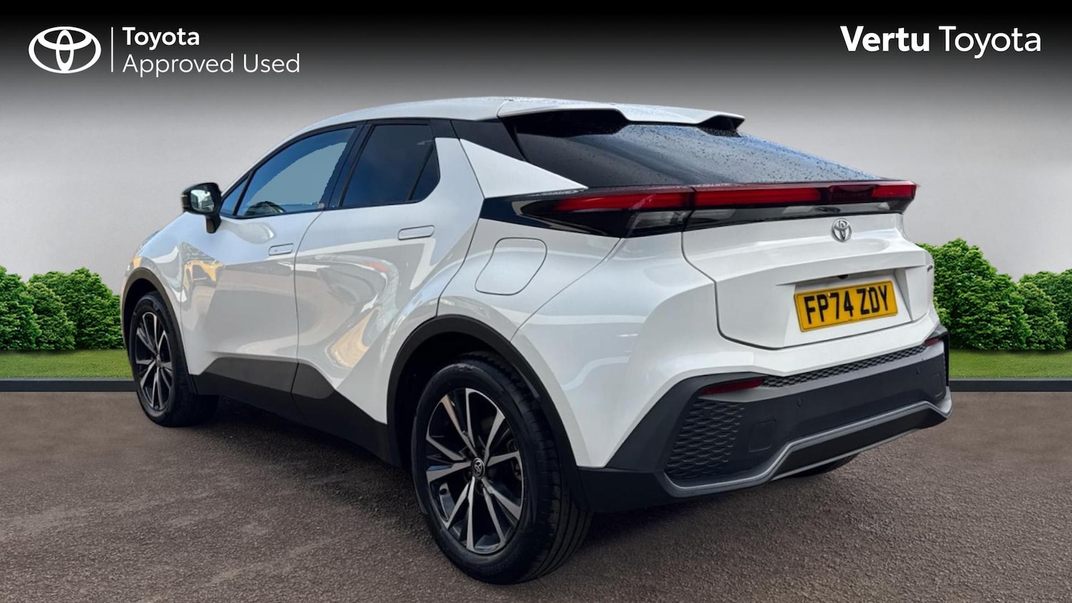 Used Toyota C-HR 2024 for sale - 78053091: Photo 4