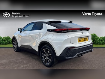 Used Toyota C-HR 2024 for sale - 78053091: Photo