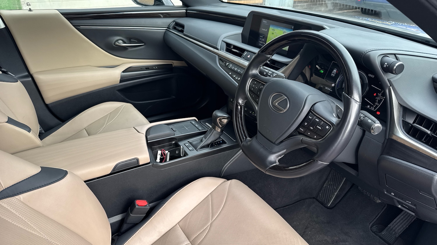 Used Lexus ES 2020 for sale - 76640814: Photo 11