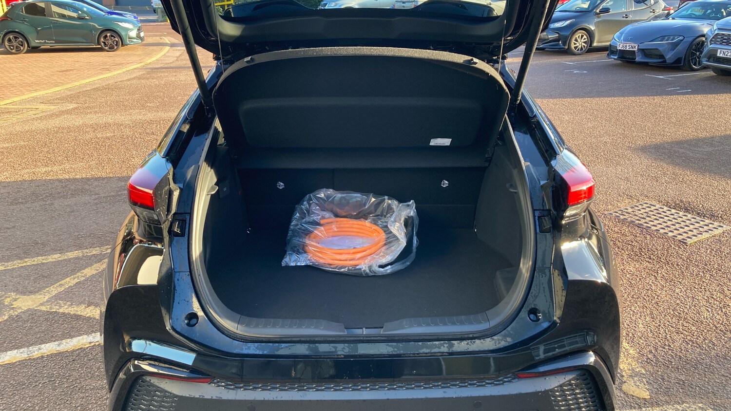 Used Toyota C-HR 2025 for sale - 76616386: Photo 14