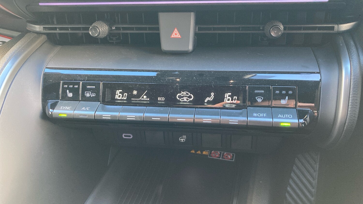 Used Toyota C-HR 2025 for sale - 76616386: Photo 23