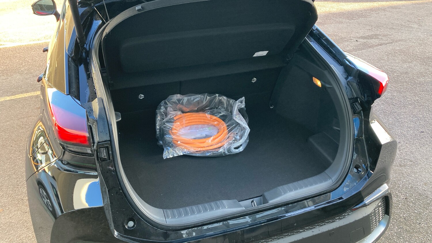 Used Toyota C-HR 2025 for sale - 76616386: Photo 41