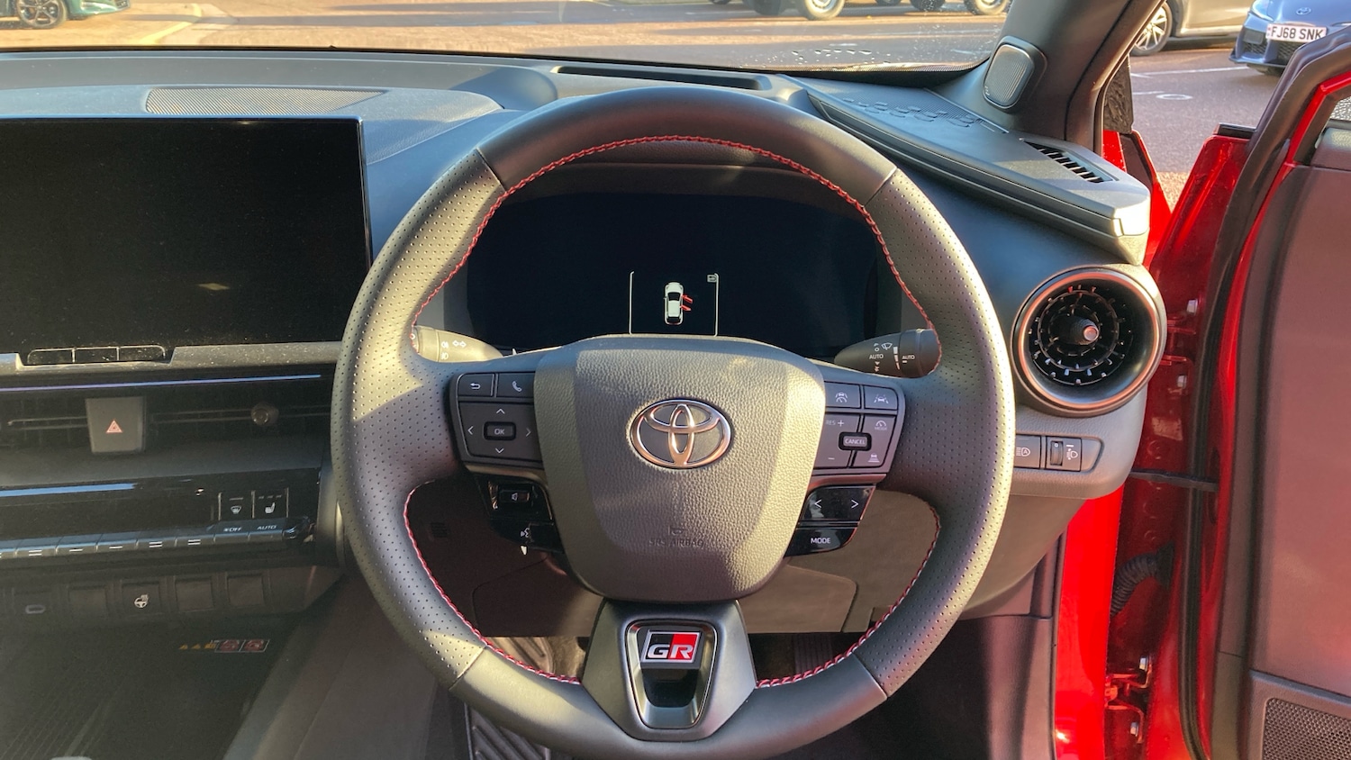 Used Toyota C-HR 2025 for sale - 76616386: Photo 8