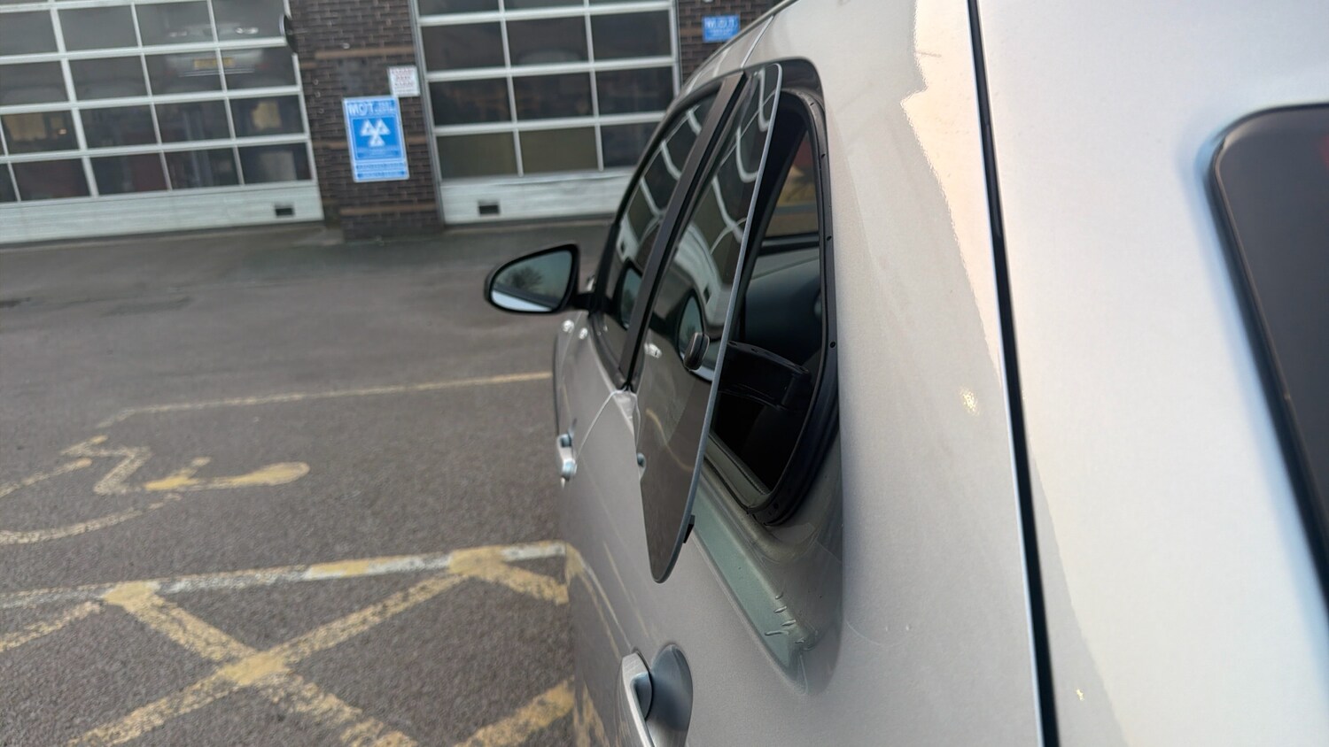 Used Toyota Aygo X 2023 for sale - 77845142: Photo 32