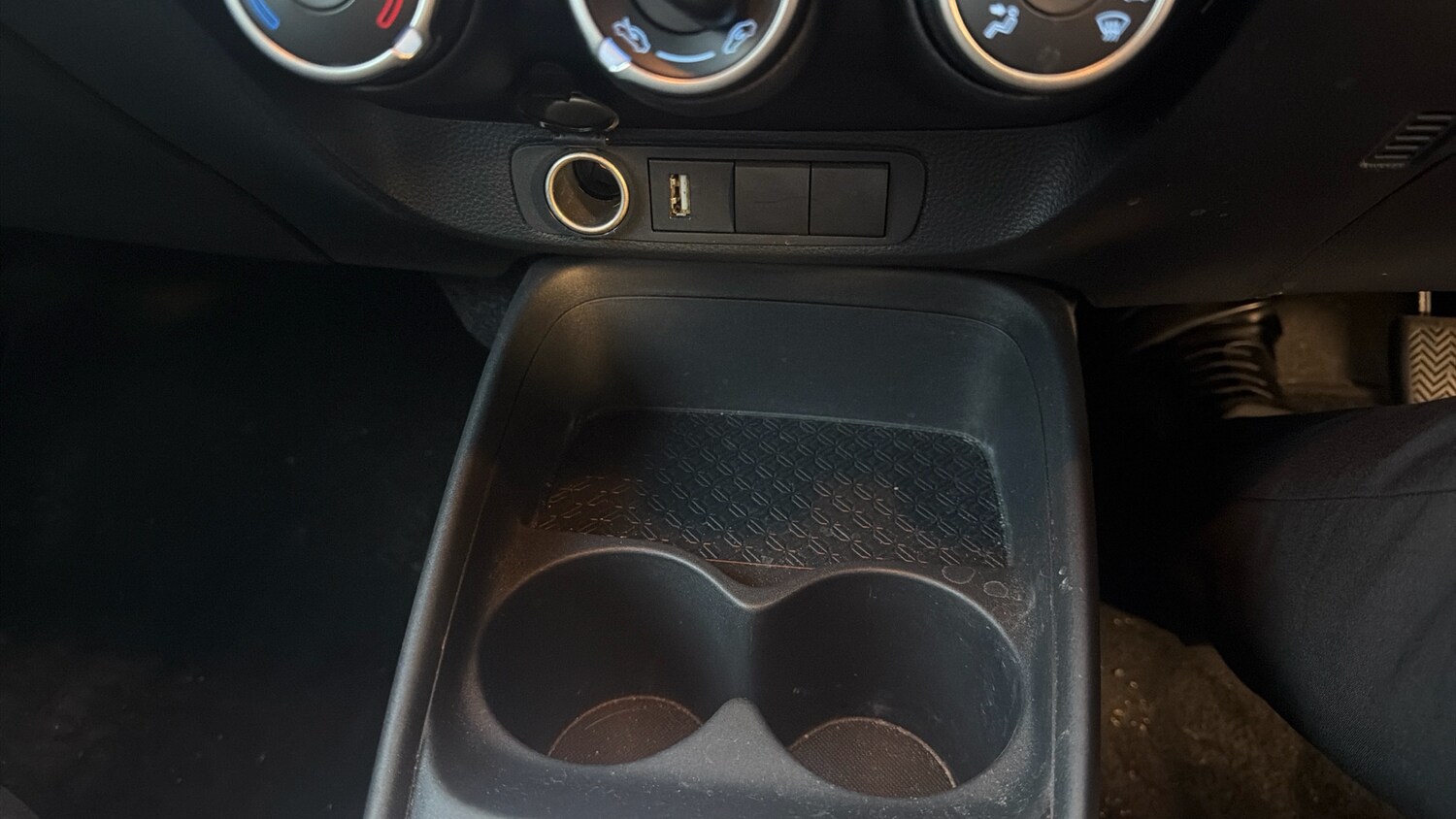 Used Toyota Aygo X 2023 for sale - 77845142: Photo 39