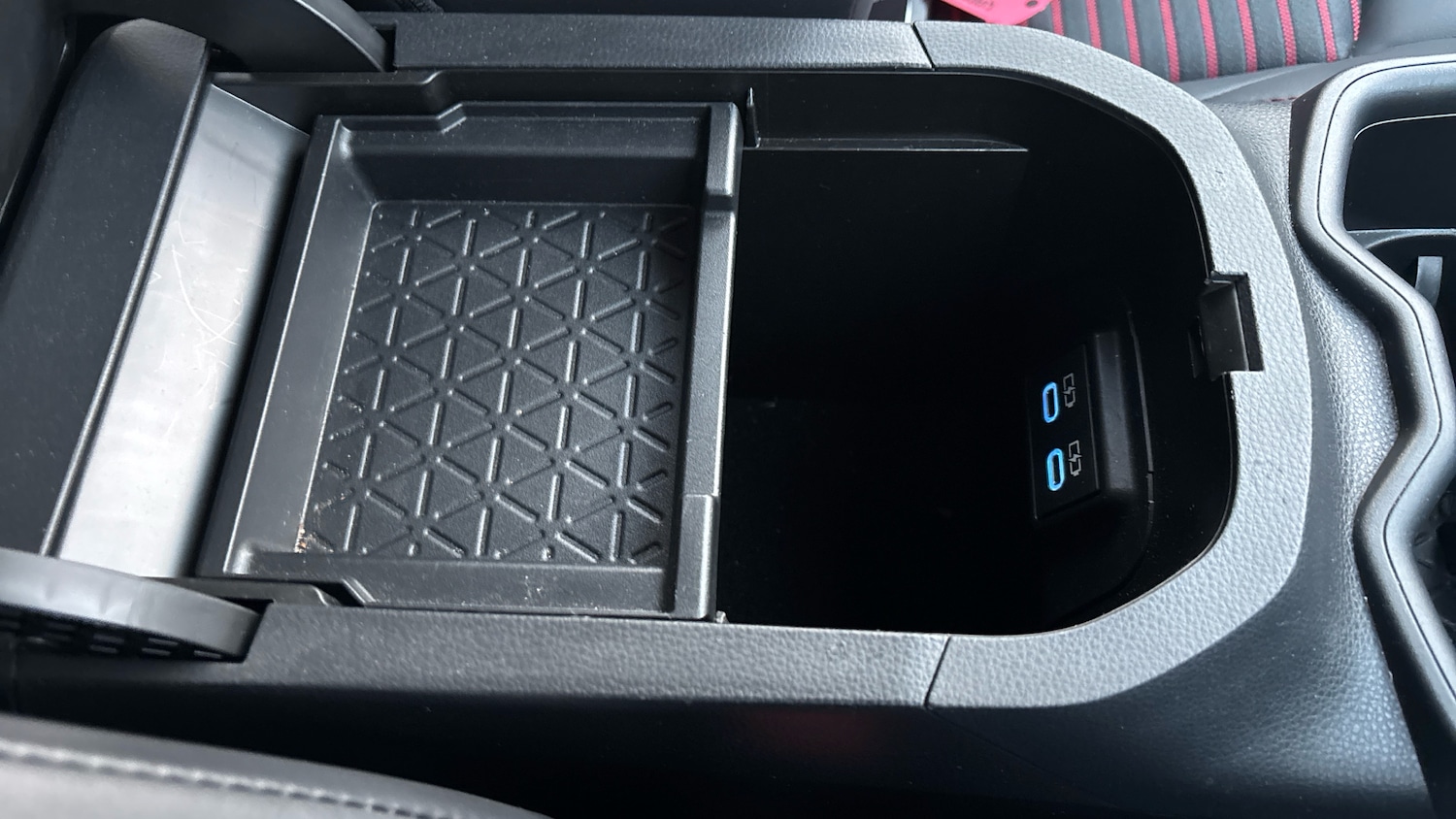 Used Toyota RAV4 2022 for sale - 76640768: Photo 39