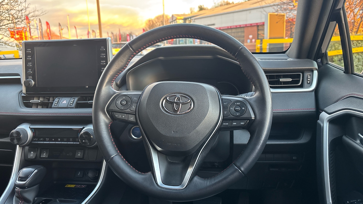 Used Toyota RAV4 2022 for sale - 76640768: Photo 8