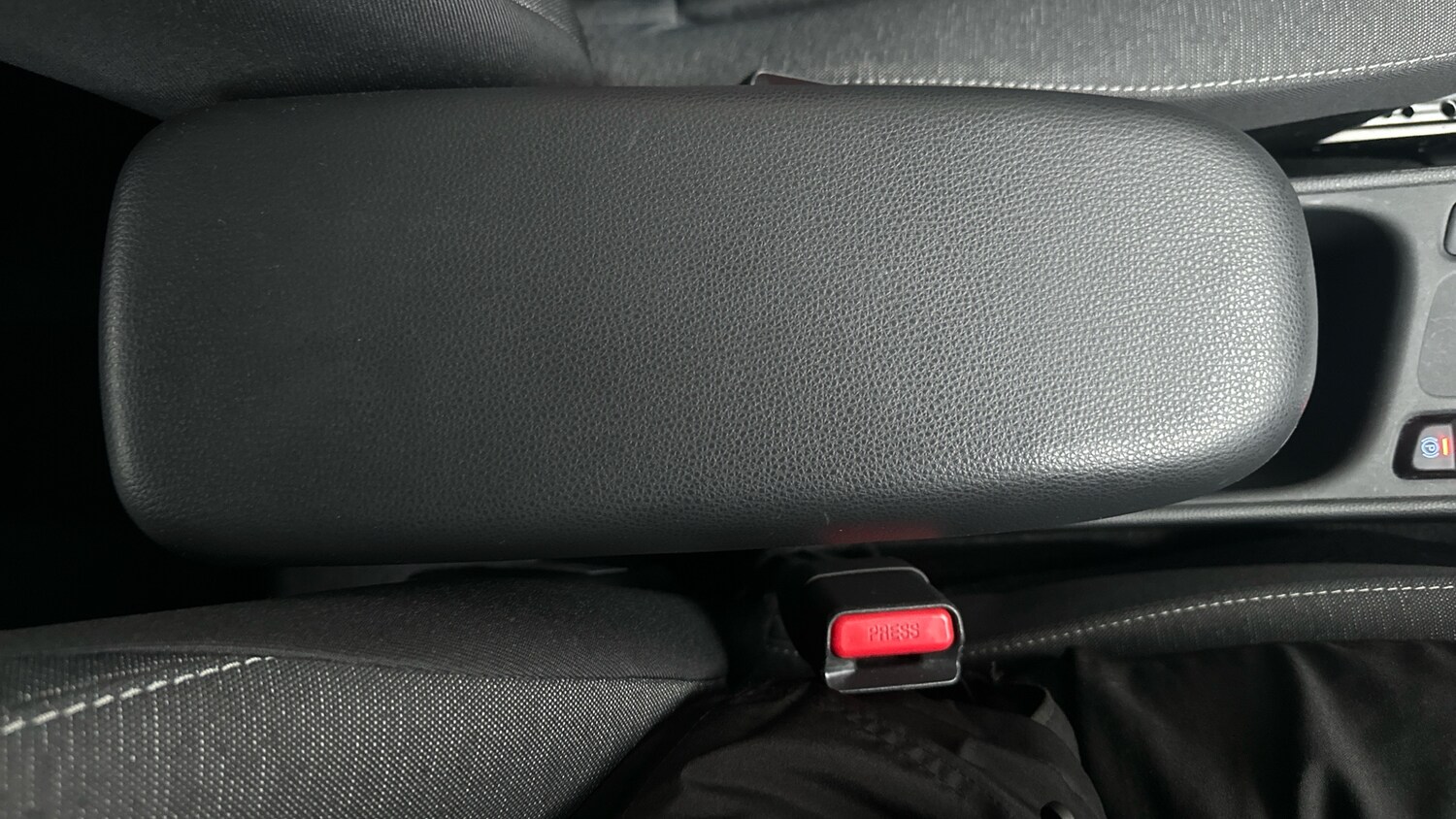 Used Toyota Yaris 2022 for sale - 78078768: Photo 27